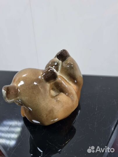 Статуэтка «Медвежонок лежащий», фарфор, лф