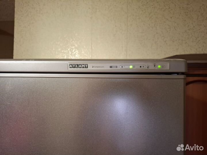 Отличный холодильник 190см