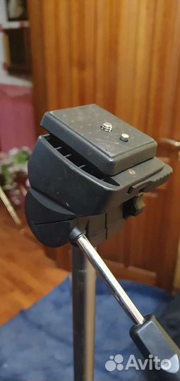 Штатив для фотоаппарата