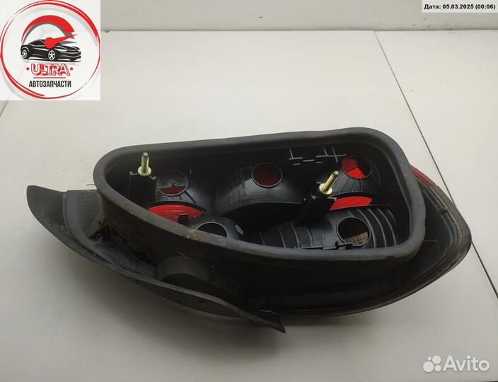 Фонарь задний правый б/у Peugeot 306
