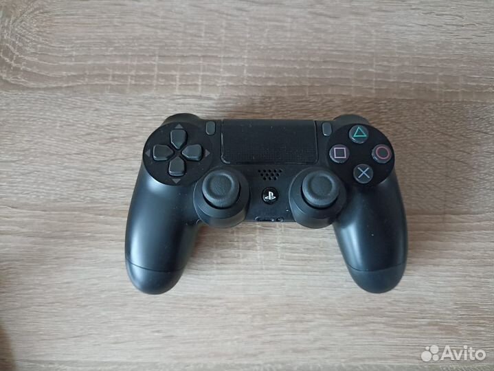 Sony playstation 4 slim 1tb + джойстик + 5игр