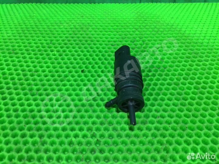 Моторчик омывателя лобового стекла Mercedes-Benz E