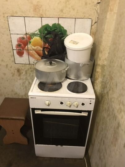 Комната 8 м² в 3-к., 4/4 эт.