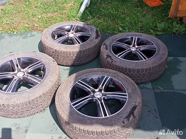 Диски литые r16 5 114 3 -115 с зимней резиной