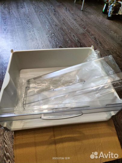 Ящик пластиковый для морозильной камеры Атлант