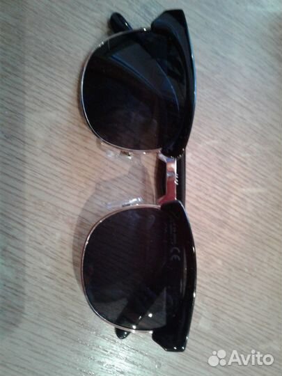 Черные очки Х&М в подарочной коробке