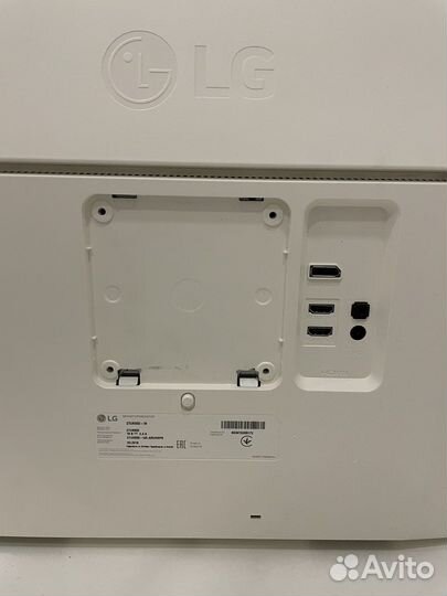 Монитор LG UHD 4K 24UK650 27’’