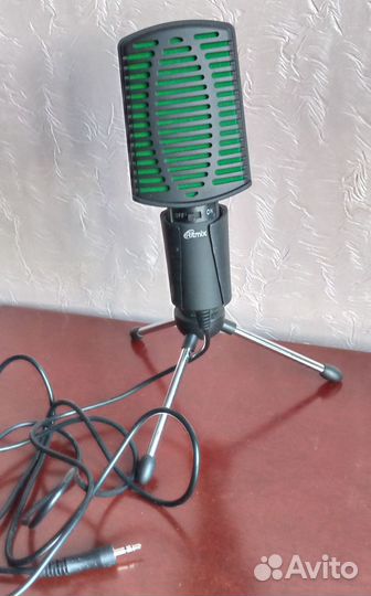 Микрофон для стрима с миништативом