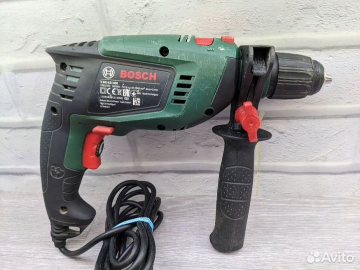 Ударная дрель bosch UniversalImpact 730 700Вт