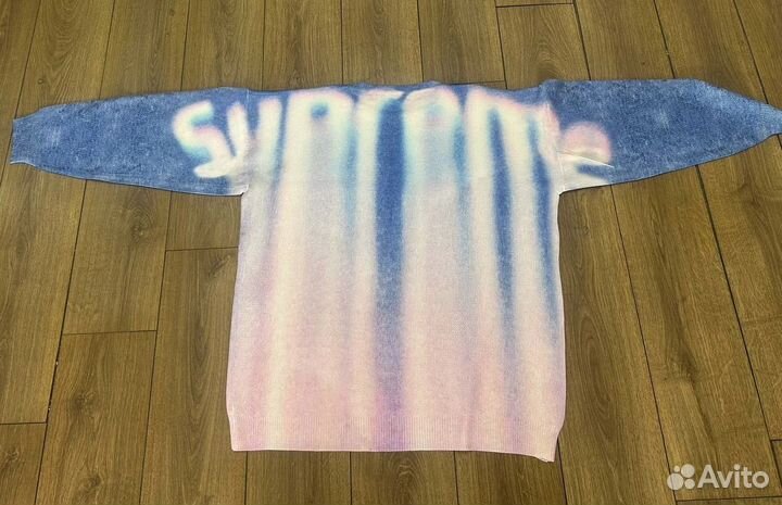 Свитер Supreme Blurred Logo