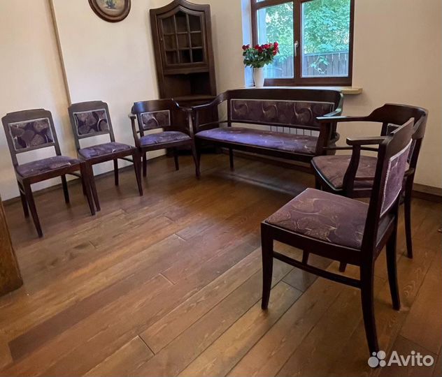 Старинная антикварная мебель