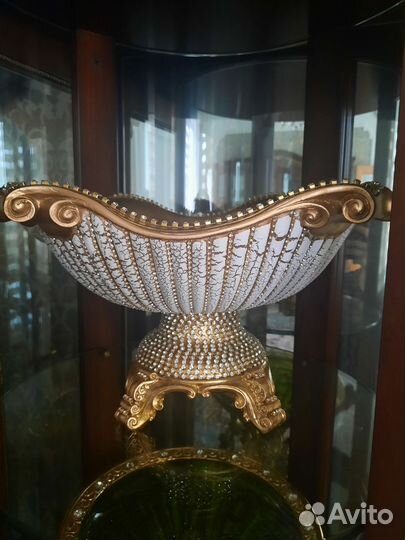 Фруктовница на ножке фарфор