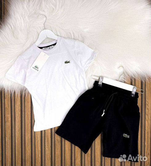 Костюм Lacoste новый 110-116, 134