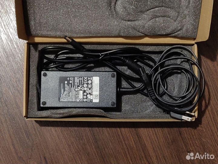 Блок питания Dell DA180PM111 180 Вт