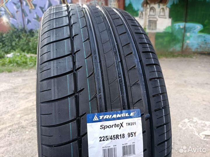 Triangle Sports TH201 225/45 R18 и 245/40 R18