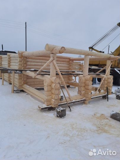 Сруб дома баня