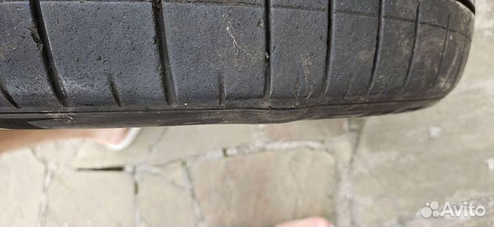 Pirelli P Zero 275/35 R21