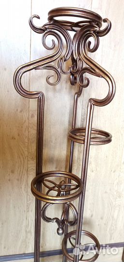 Подставка под цветы кованая