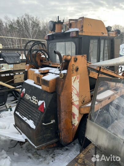 Мини-погрузчик Уралвагонзавод ПУМ-500, 2002