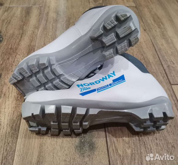Лыжные ботинки 35 размера