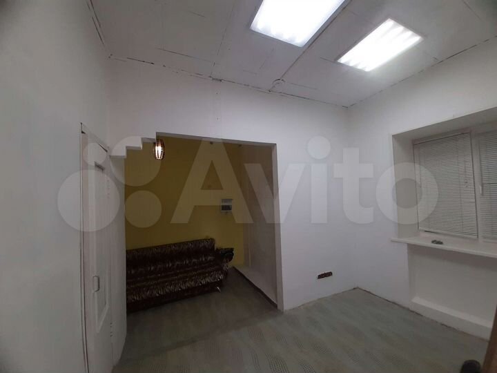 Торгово-офисное помещение, 19 м² с отд.входом