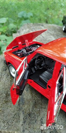 Жигули /Ваз 2107/металлическая/свет