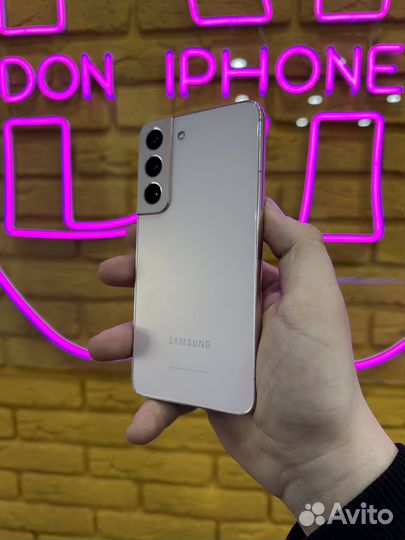 Samsung Galaxy S22+, 8/256 ГБ