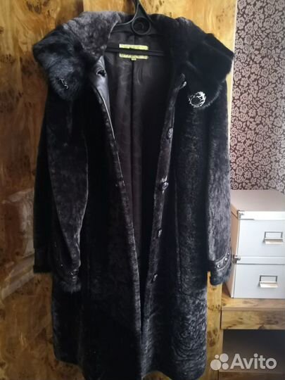 Шуба мутоновая с капюшоном