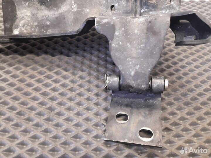 Петля капота левая Man TGX