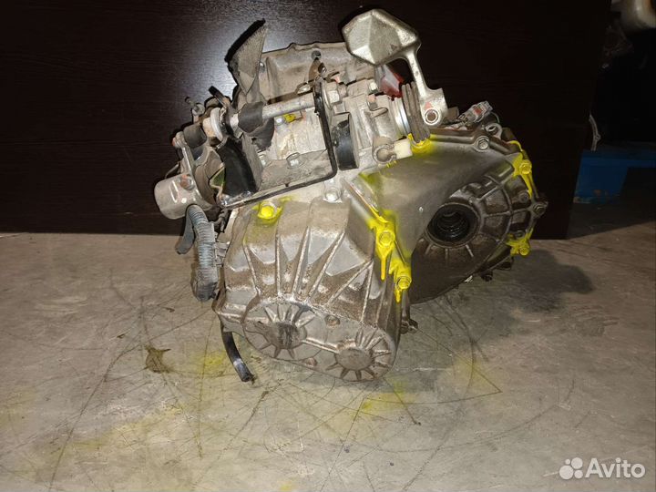 Toyota Auris E150 1,6 5ти ступенчатая мкп