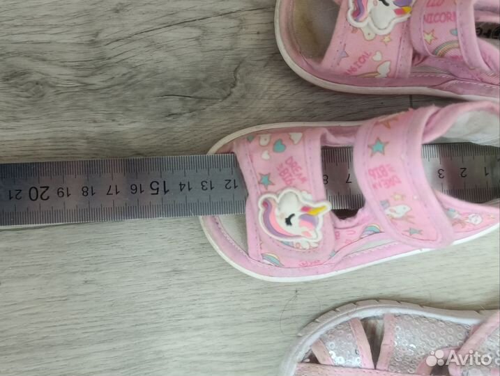 Продам сандалии для девочки 19, 22, 23, 24 размер