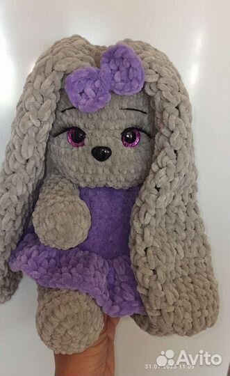 Зайки из плюшевой пряжи