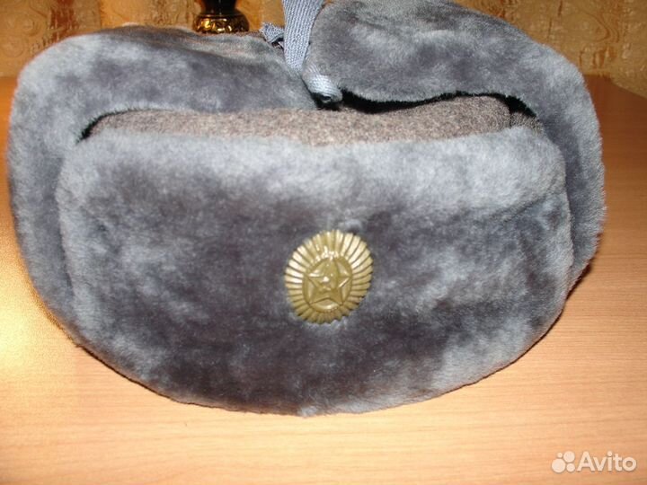 Новая офицерская шапка Министерства обороны СССР