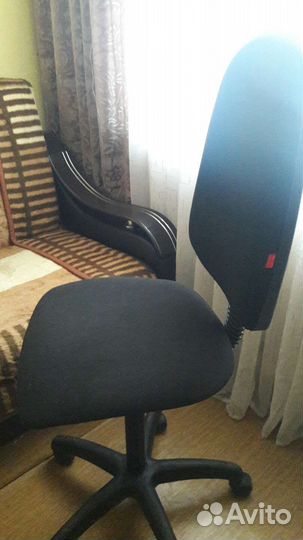 Компьютерное кресло