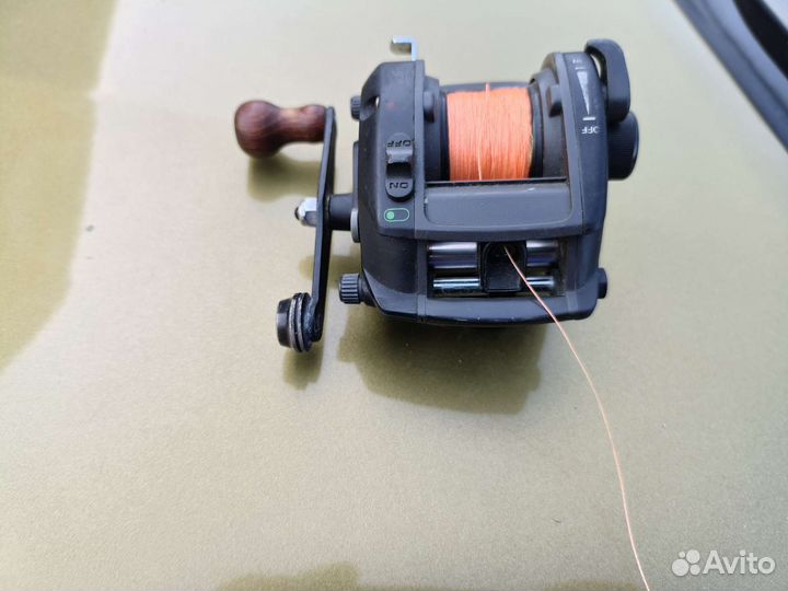 Продаю мультипликаторную катушку Shimano Titanos