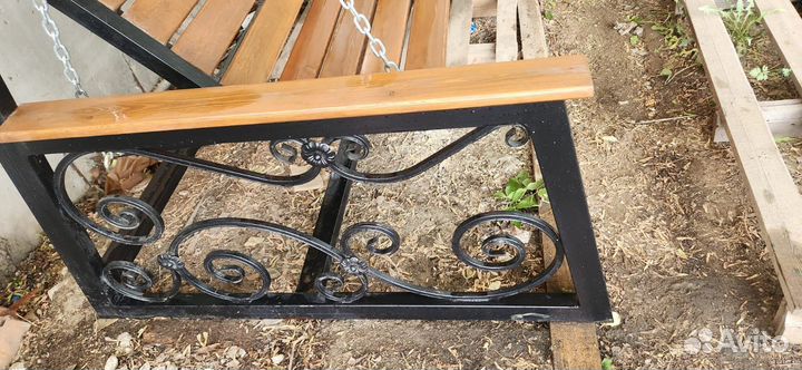 Калели с кованными элементами