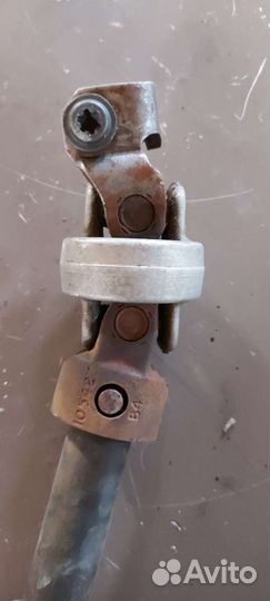 Рулевой карданчик на Volkswagen Passat B5