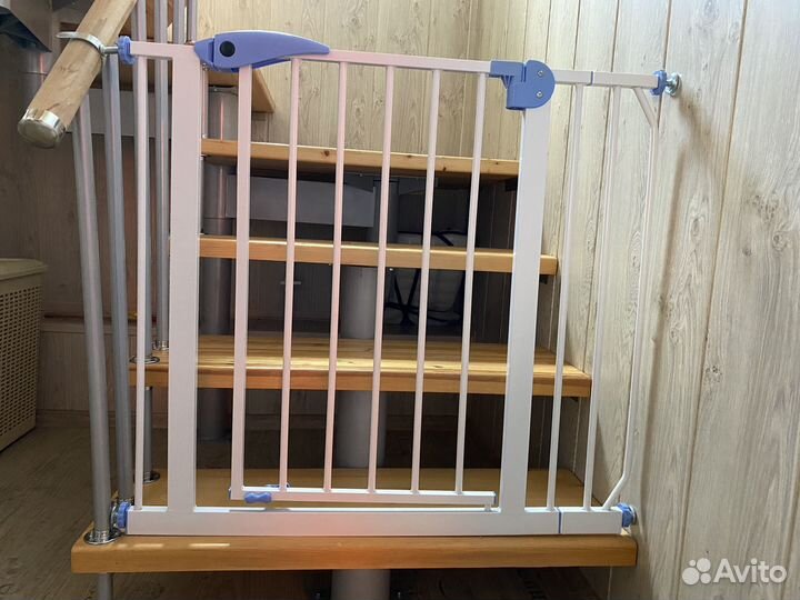 Барьер для лестничного проема для детей