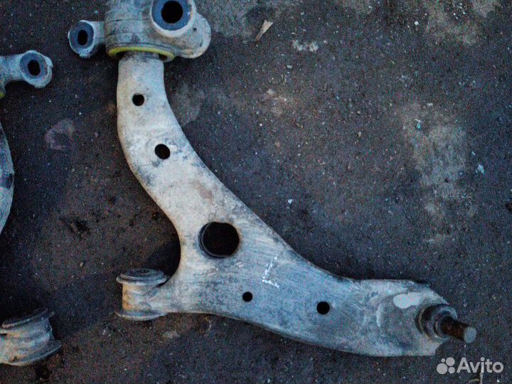 Рычаг передний левый mazda 3 BM 2015 г