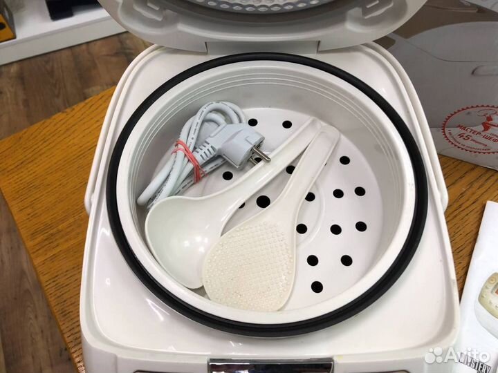 Мультиварка Mystery MCM-1019