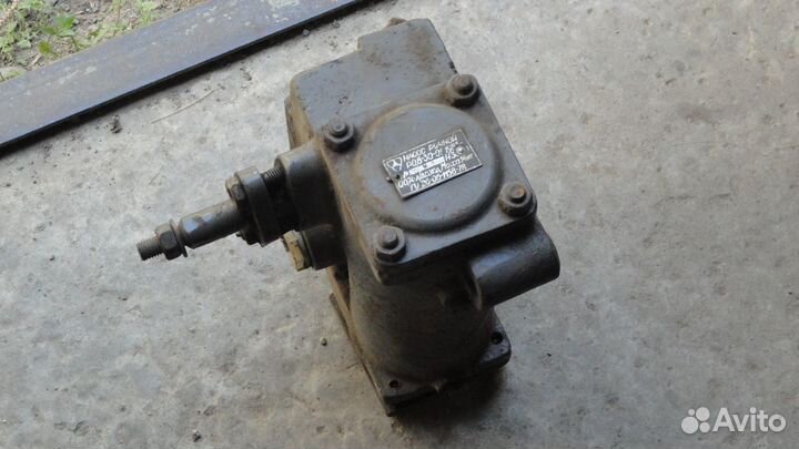 Насос ручной поршневой Р-0.8-30-01 ссср-83г