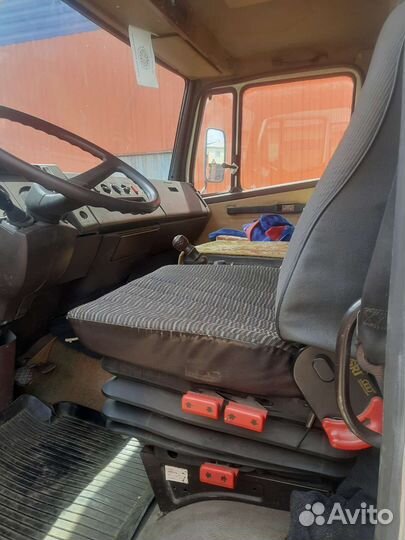 Mercedes-Benz 814, 1987