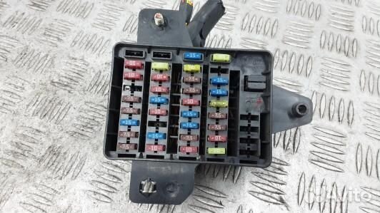 Блок предохранителей ssang yong rexton 2 (2NN15M10