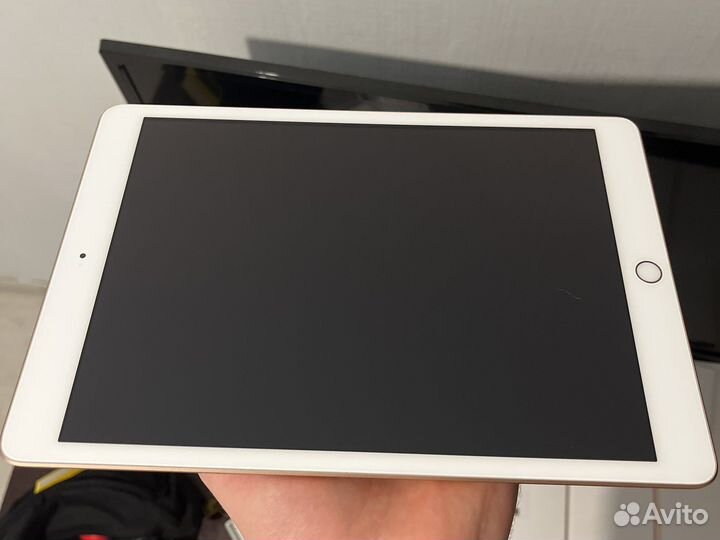 iPad 8 2020 wifi 32gb gold