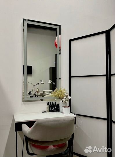 Аренда рабочего места для бровиста / визажиста