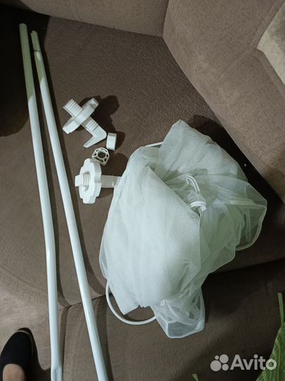 Балдахин и держатель на кроватку