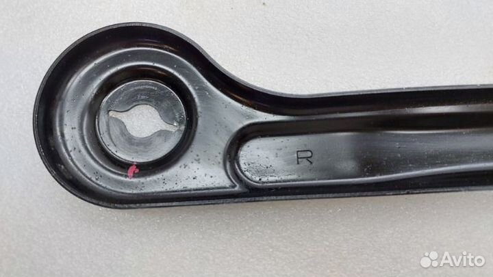 Кронштейн подрамника задний правый Kia K5 DL3 G4KN