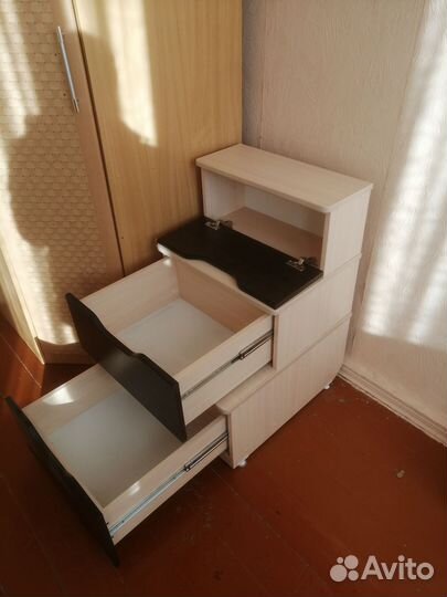 Тумба-лесенка