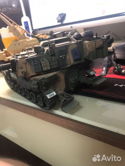 Сборная модель M109A6 Paladin 1 35