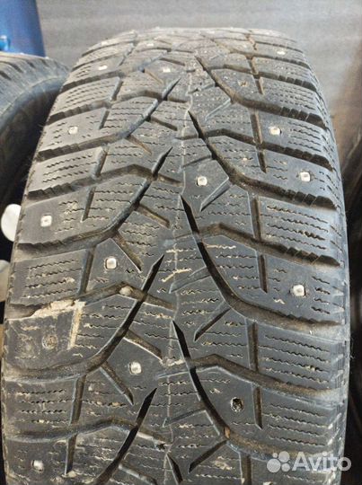 Bridgestone Blizzak Spike-02 205/55 R16 91T